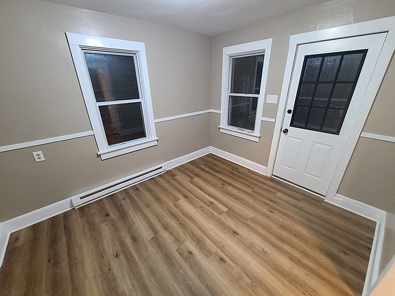 3rd image of 130 Woodlawn Ave