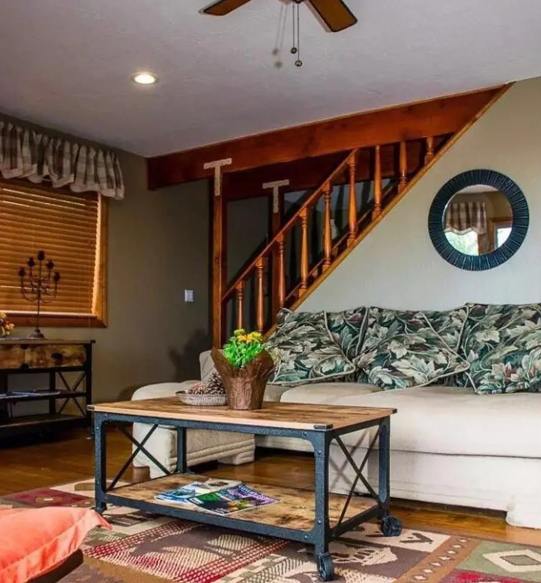 3 bed, 1.5 bath, 1248 sqft, $2,500 — Photo 4