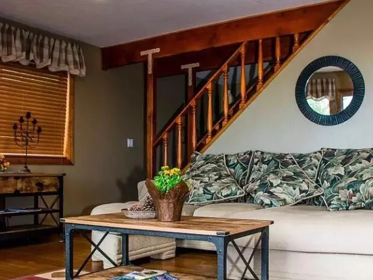 531 Sunderland Ct — Photo 4