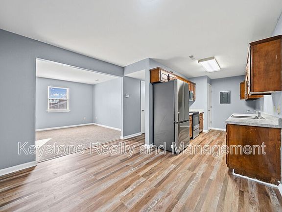 5th image of 1935 High St #3