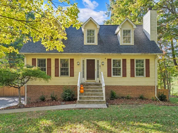 7278 Carriage Hills Dr, Roanoke, VA 24018