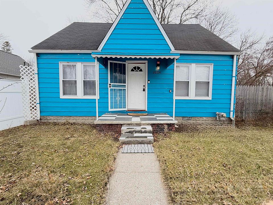1st image of 2604 Owen St