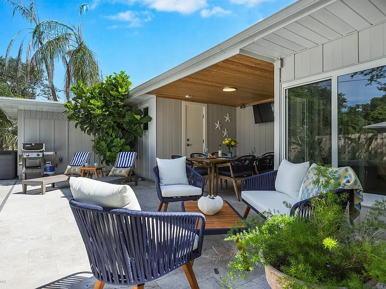 7412 Starfish Dr — Photo 5