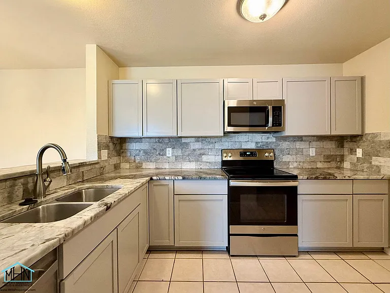 5603 Lakebend West Dr #A — Photo 7
