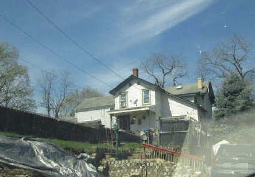 2nd image of 510 4th Ave
