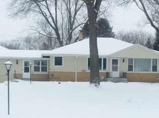 1670 Spring Dr, Brookfield, WI 53005