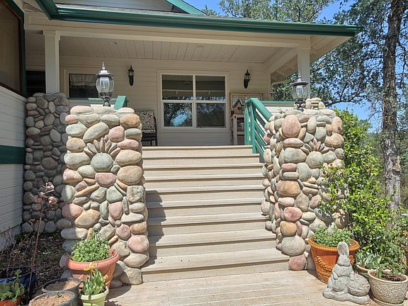 2nd image of 31774 Sandy Beach Ln