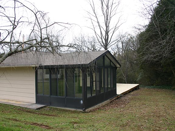 5th image of 1920 Holirose Ln