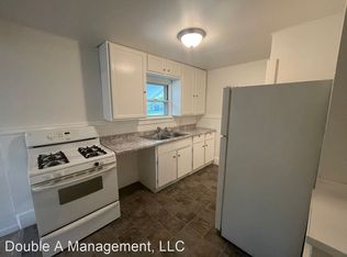 89 Newell St, Waterloo, IA 50703