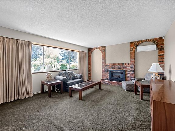 2nd image of 224 Cilaire Dr