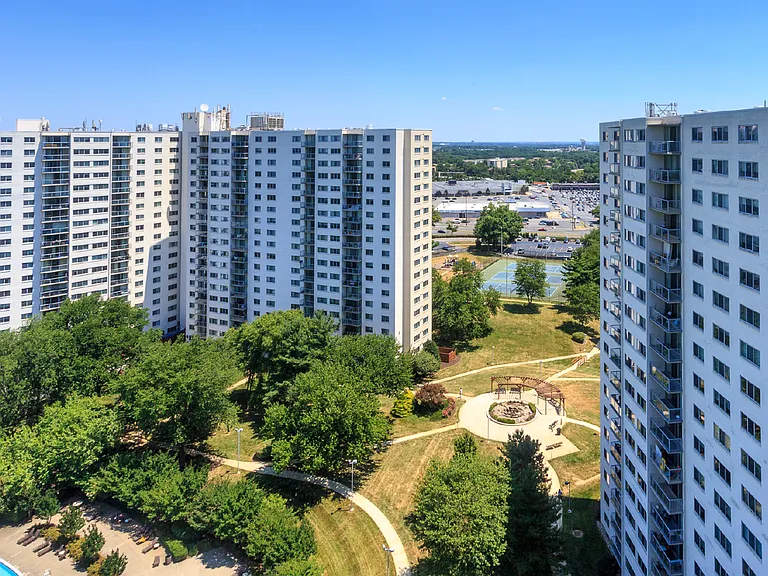 Enclave Silver Spring — Photo 23