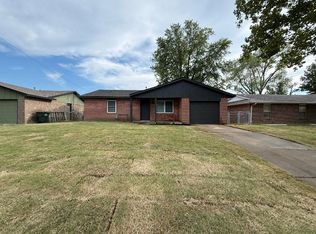 1813 W Union Pl, Collinsville, OK 74021