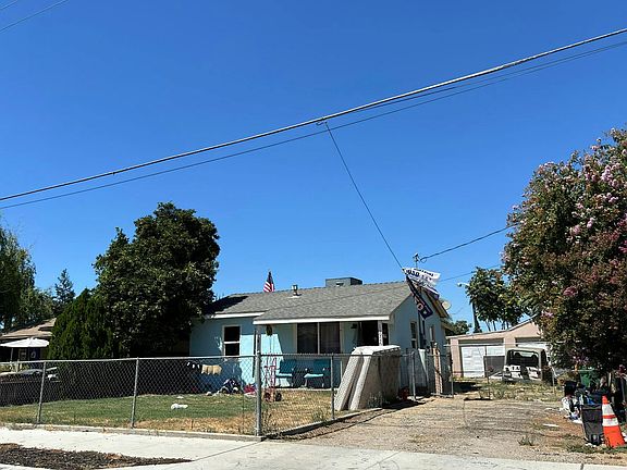 2nd image of 19926 Geer Ave