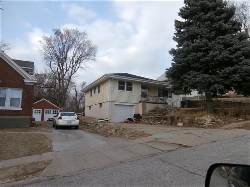 1st image of 4512 Parker St