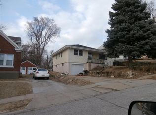 4512 Parker St, Omaha, NE 68104