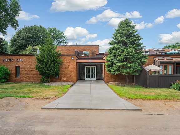 4th image of 350 Oakwood Dr APT 8