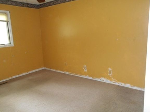 5th image of 805 Sunset Dr