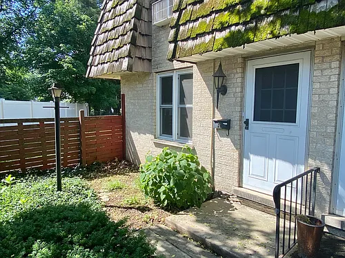 24027 W Oak St #24027 Photo 1