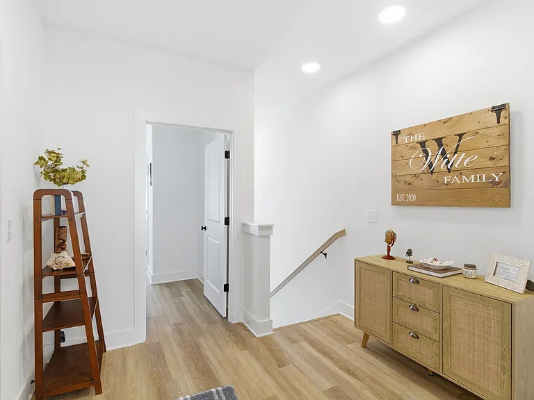 700 N Dupont Ave #311 — Photo 17