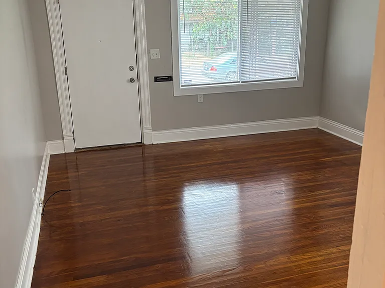 3537 Kahlert Ave — Photo 2
