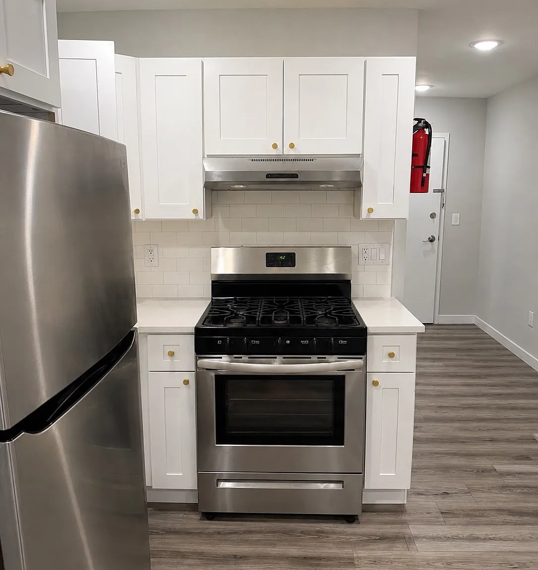 1 bed, $1,923 — Photo 2