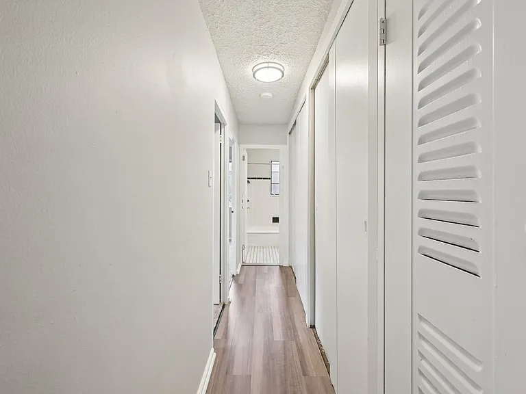 Clifton Woods Apartments — Photo 65