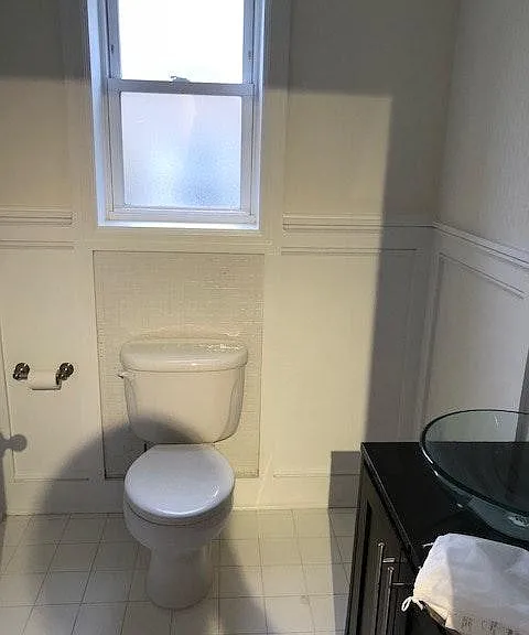 1018 Carpenter St — Photo 12