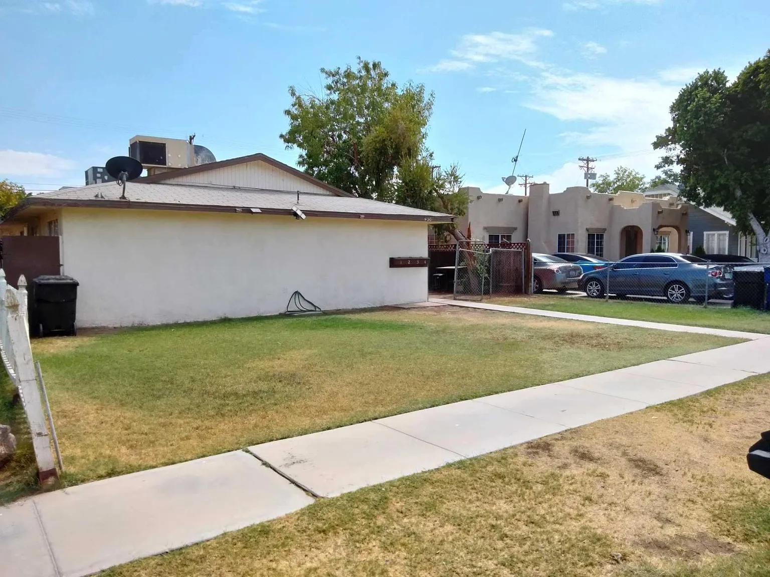 2 bed, 700 sqft, $900 — Photo 3