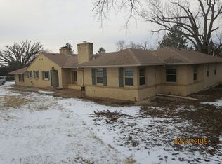 135 Mount Barbara Rd, Salina, KS 67401