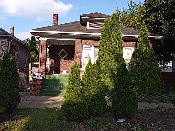 2nd image of 3918 Grand Blvd