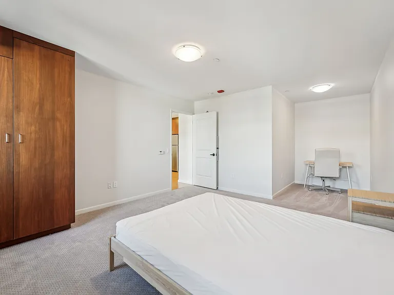 Addison Arts Apartments — Photo 157