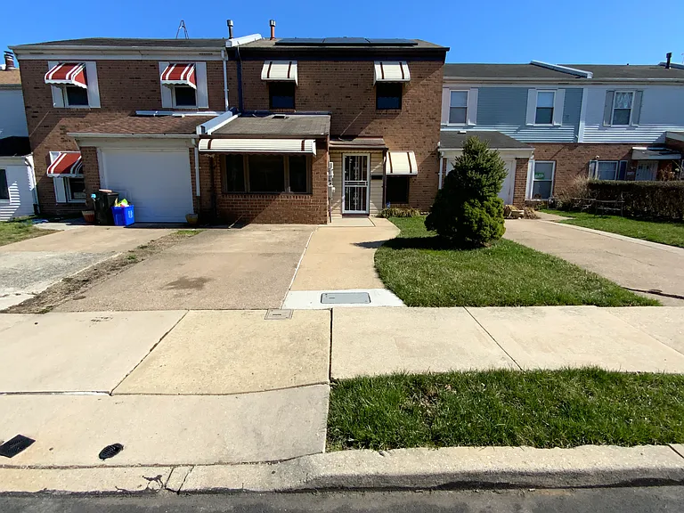 8422 Madison Pl — Photo 2