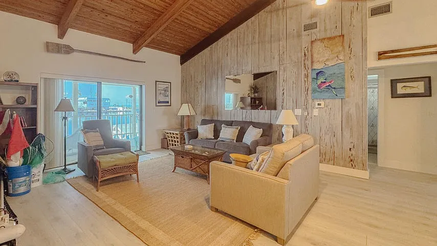 3 bed, 1420 sqft, $5,000 — Photo 3