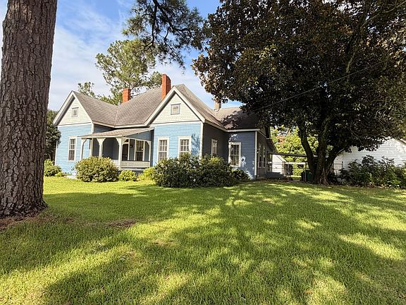 4th image of 592 Pecan St SE