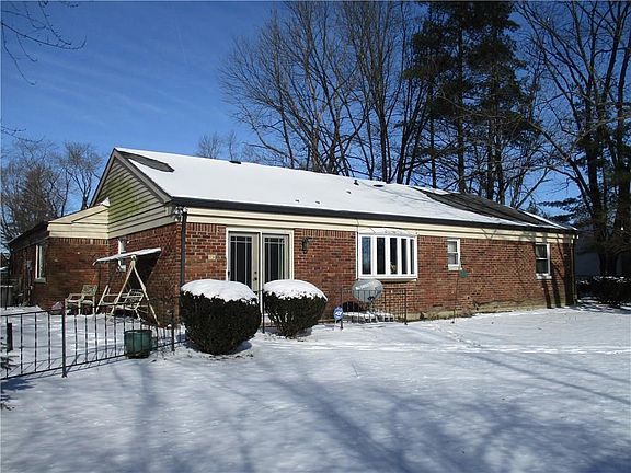 2nd image of 1415 Northbrook Dr
