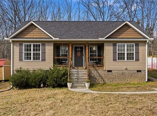 128 Kendall Mill Rd, Thomasville, NC 27360