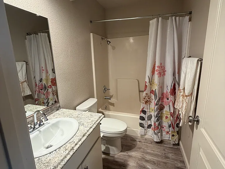 3905 Sunwood Dr — Photo 5