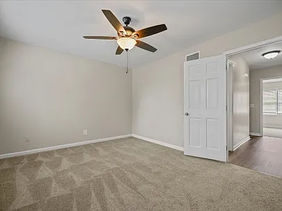 731 Coventry Ln #C — Photo 7