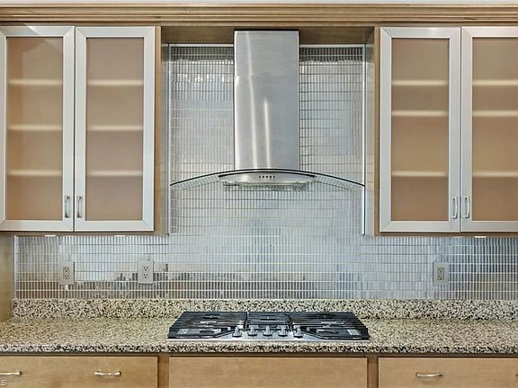 5th image of 8937 Mustique Ln #8937