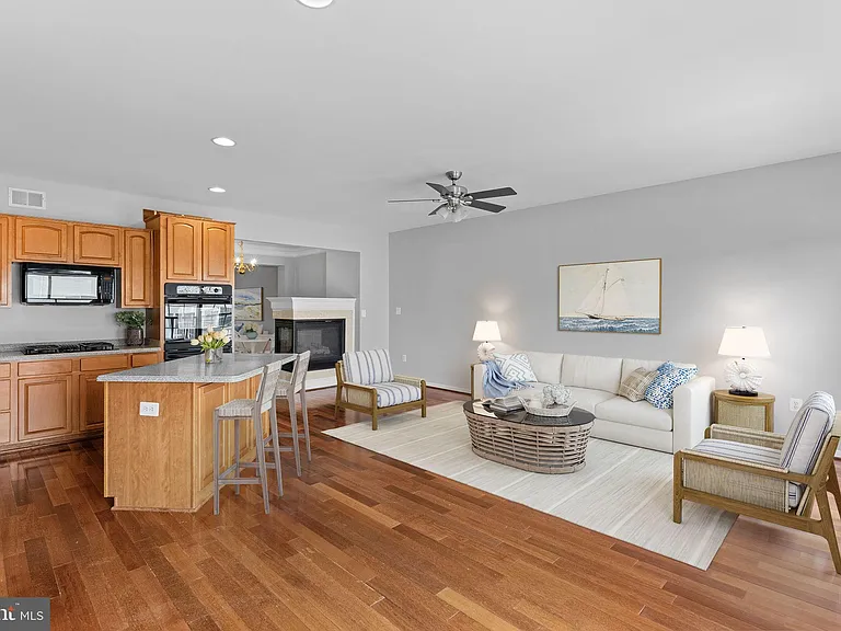 44253 Huron Ter — Photo 25