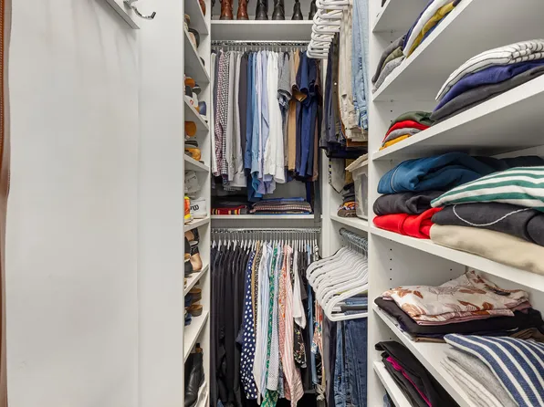 419 East 57th Street image 12 of 18