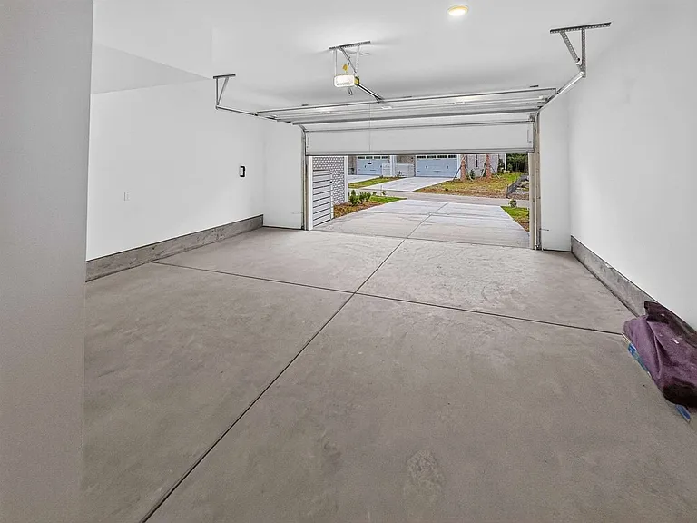 122 Etta Way — Photo 43