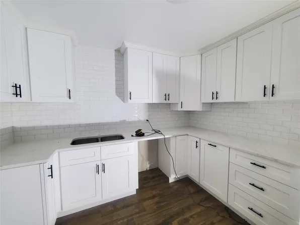 5625 Antoine Dr APT 1705, Houston, TX 77091