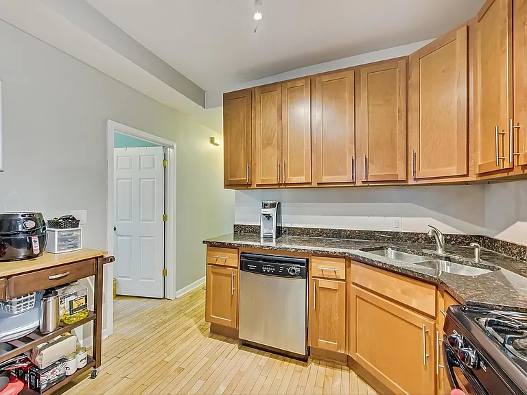 3618 W Dickens Ave #2 — Photo 12