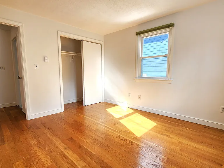 98 Sylvia St #1 — Photo 8