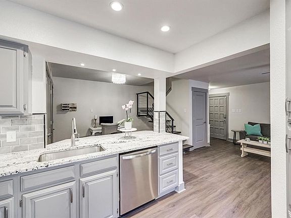 4th image of 5200 Martel Ave APT 10B
