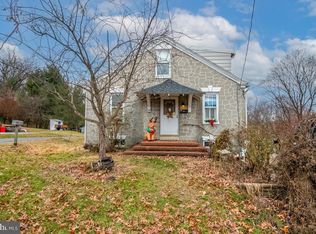 63 W Madison St, Mohnton, PA 19540