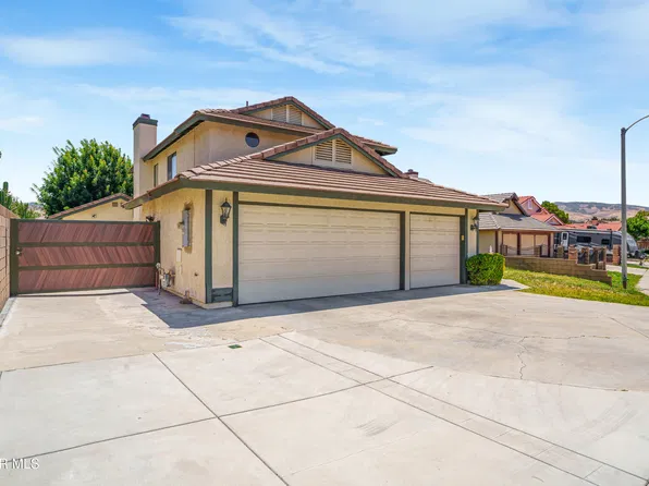 2102 Redrock Ct, Palmdale, CA 93551