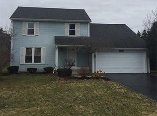 709 Robin Rd, Amherst, NY 14228