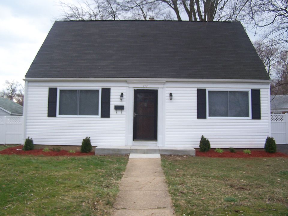Large Front yard